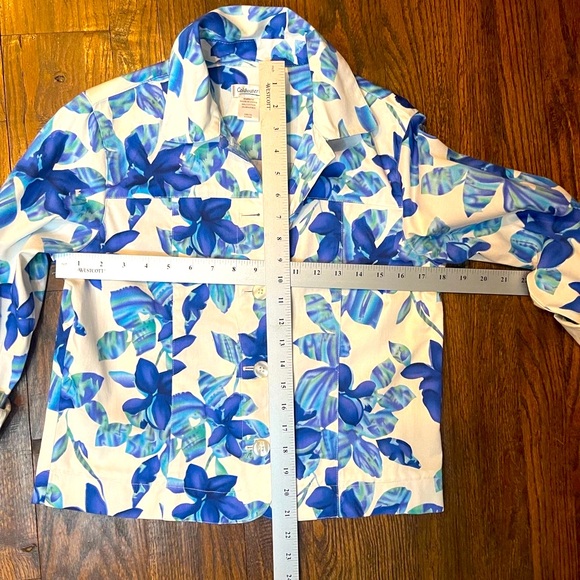 Coldwater Creek beautiful mix of blues & a hint of purple. Spring/Summer jacket - Picture 4 of 5